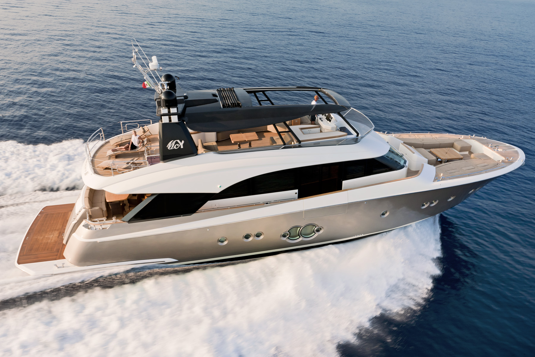 Monte Carlo Yachts MCY 86 