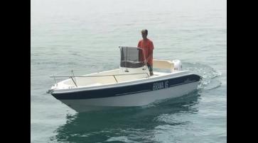 16 Brava senza patente sul Lago di Garda