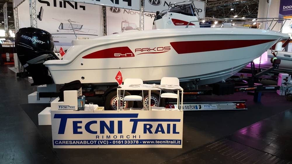 Tecnitrail carrelli custom per barche