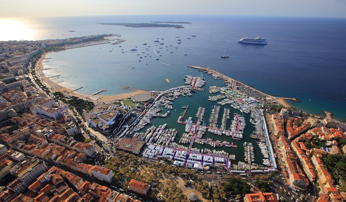 Cannes Yachting Festival 2018 . Vanno in scena le anteprime mondiali, ecco quelle a motore.
