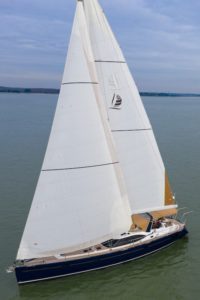 Sailing Discovery 54