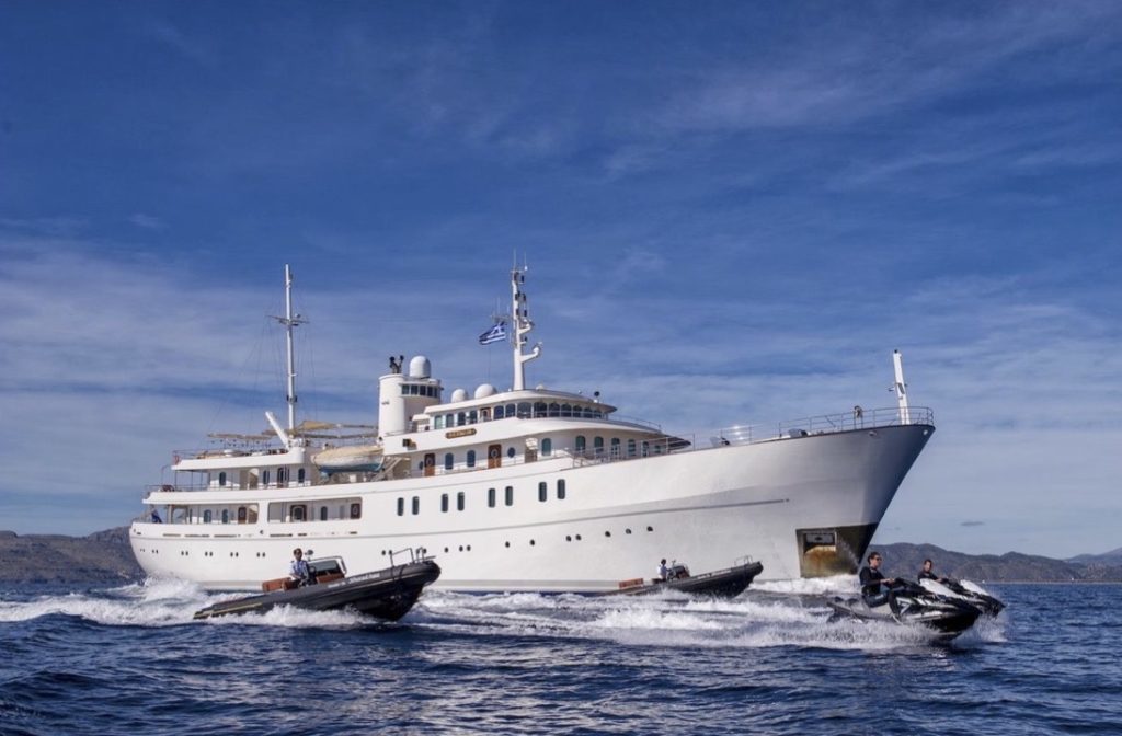sherakhan-mondo-charter-superyacht