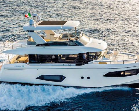 Absolute Yachts Navetta52