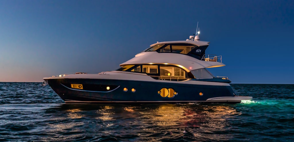 MCY 70 Skylounge : la prima “Americana” di Monte Carlo Yachts