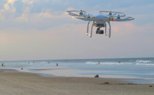 droni sicurezza privacy on the beach
