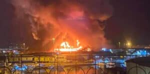 Incendio nel porto di Ancona: tre boati, ma né vittime né feriti