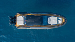 Sacs Rebel 47 outboard top view