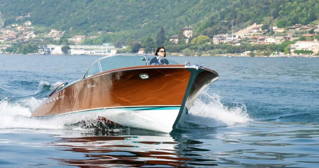 Riva Aquarama Lamborghini, l’iconico modello in mostra al cantiere Bellini Nautica