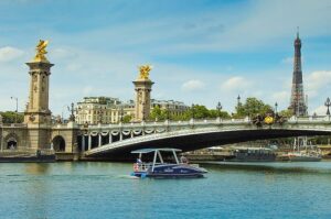 transfluid barca_passeggeri_senna_parigi